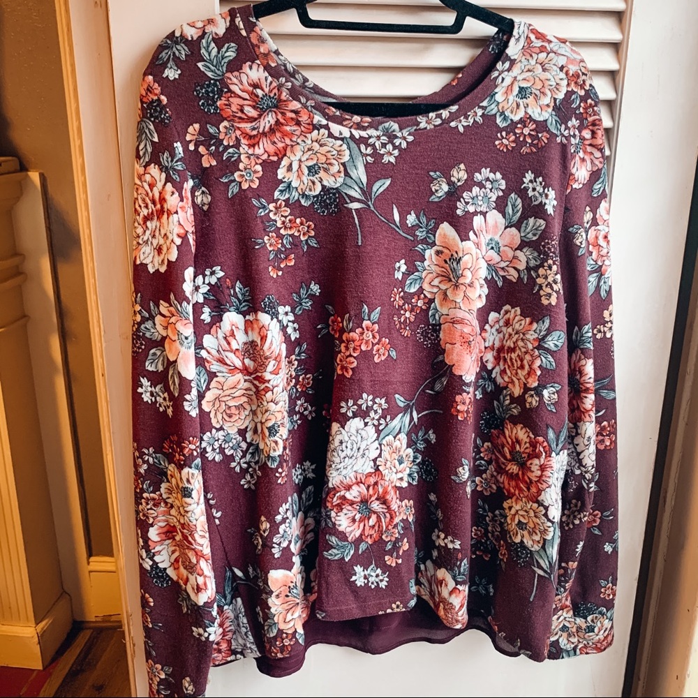 Bobeau Women's Purple Floral Bow Back Sweater